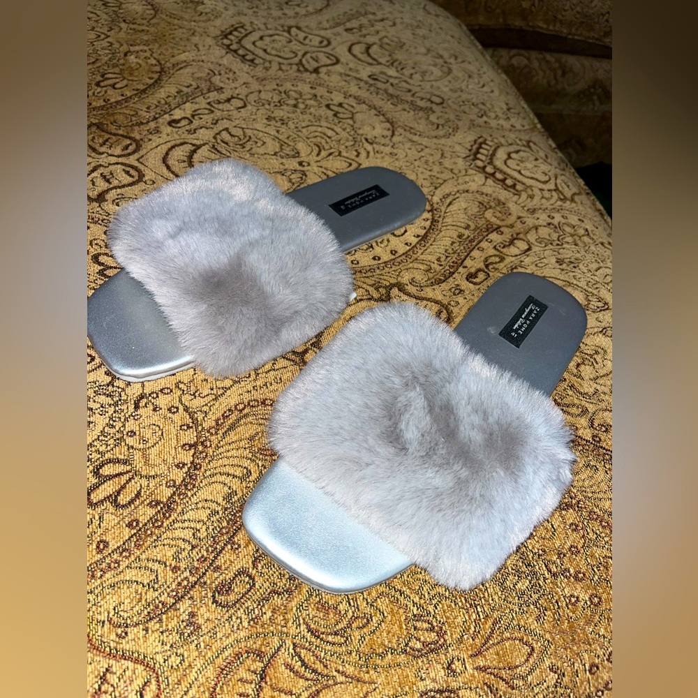 Zara home loungewear collection silver grey fur slides slippers size 41